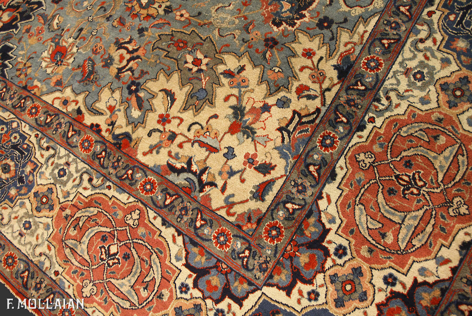 Antique Persian Tabriz Carpet n°:42149596